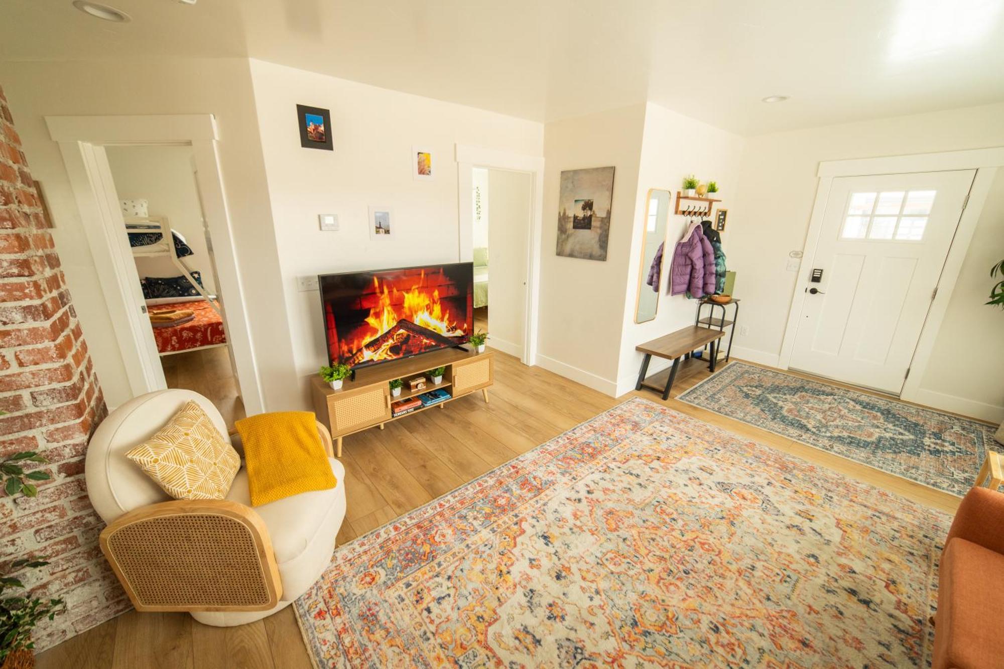 Reno'S Biggest Little House - Cozy Home Theatre Exteriér fotografie