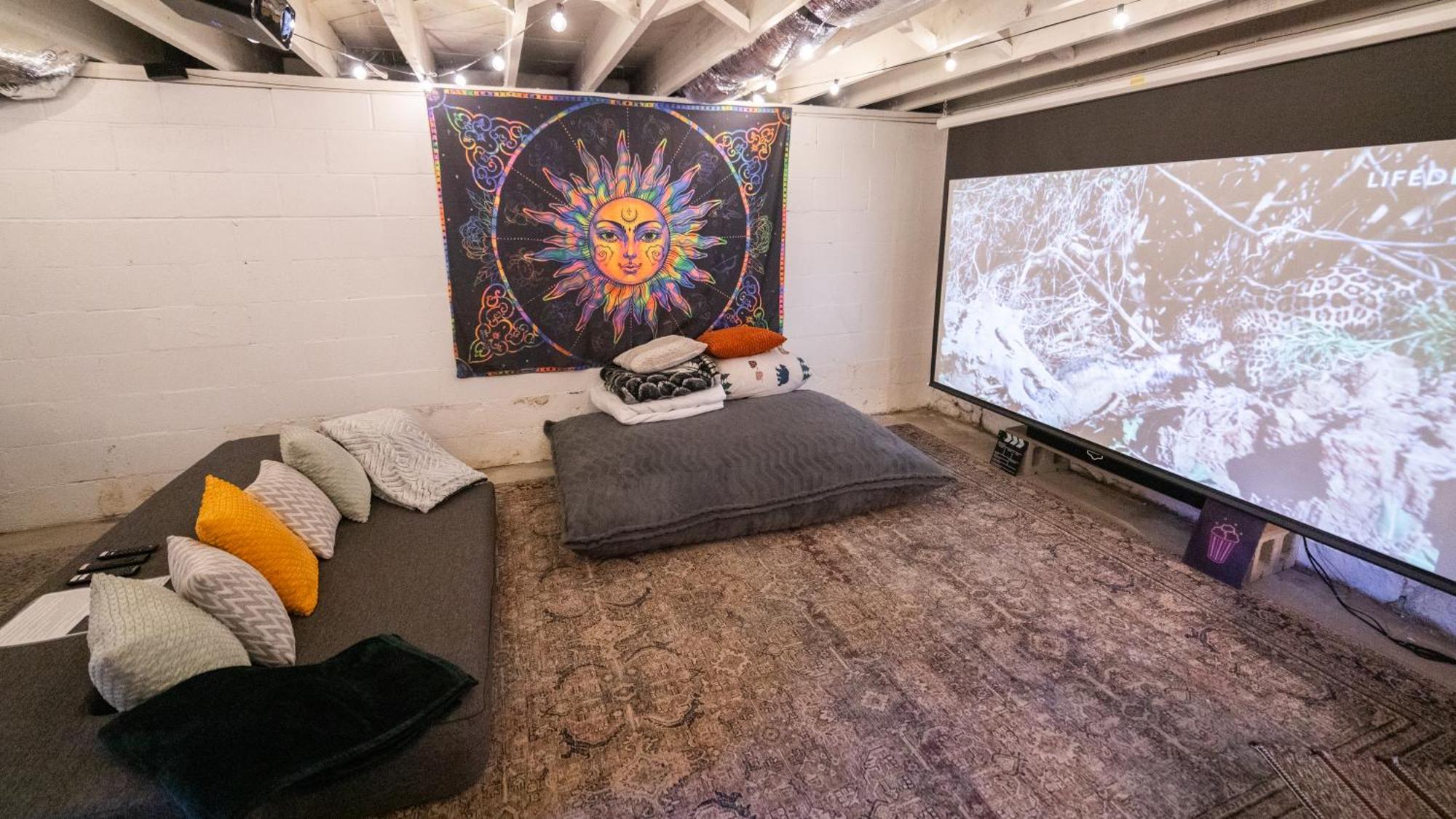 Reno'S Biggest Little House - Cozy Home Theatre Exteriér fotografie